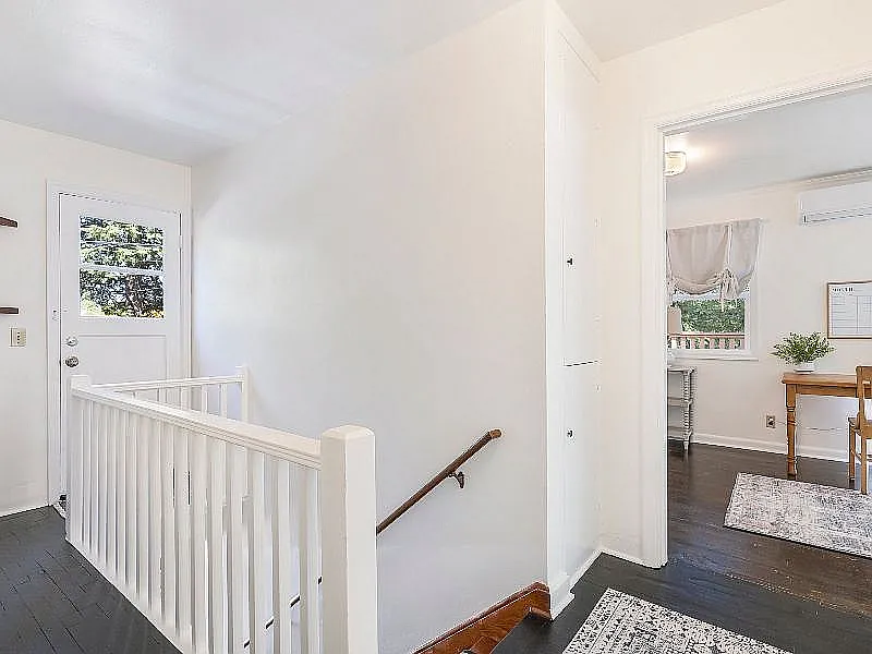 1104 SW Gaines St — Photo 4