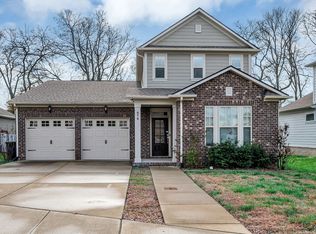 676 Nottingham Ave, Hendersonville, TN 37075