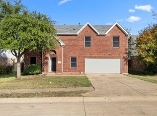 1018 Richmond Ln, Forney, TX