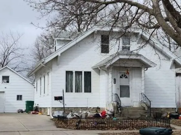 306 2nd Ave SW, Austin, MN 55912