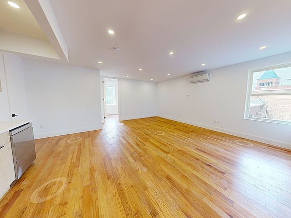 2nd image of 55 Herbert St APT 3