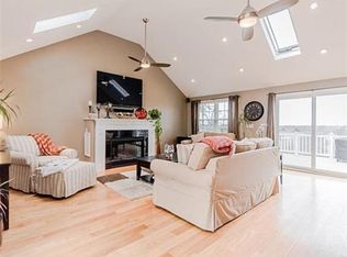 125 Mayflower Rd, Quincy, MA 02171