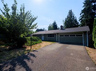 8306 54th St W, University Place, WA 98467