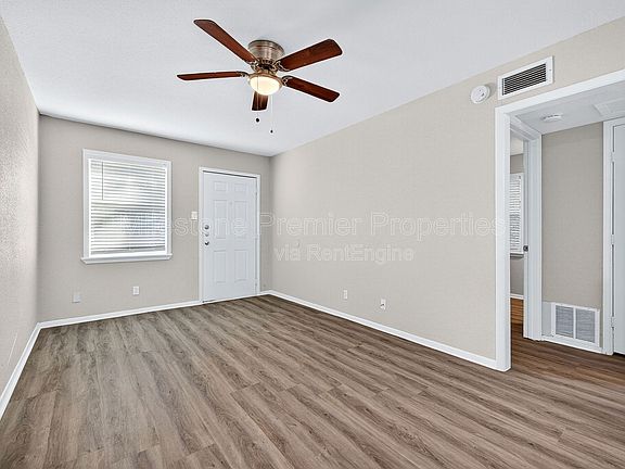 4th image of 816 S Crockett St APT 2