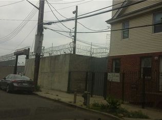 10902 153rd St, Jamaica, NY 11433