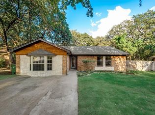 5701 Elm Branch Dr, Arlington, TX 76017