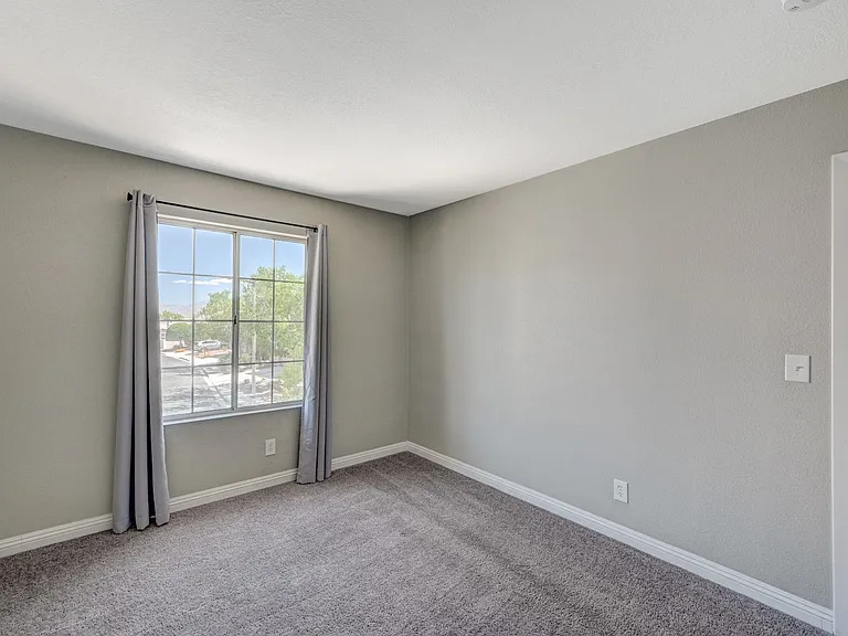 9421 Valley Hills Ave — Photo 44