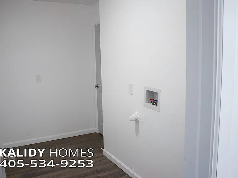 4116 Overland Dr — Photo 23