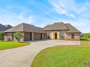 8861 Wyeth Dr, Denham Springs, LA 70706