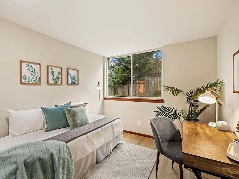 2350 10th Ave E #227 — Photo 21