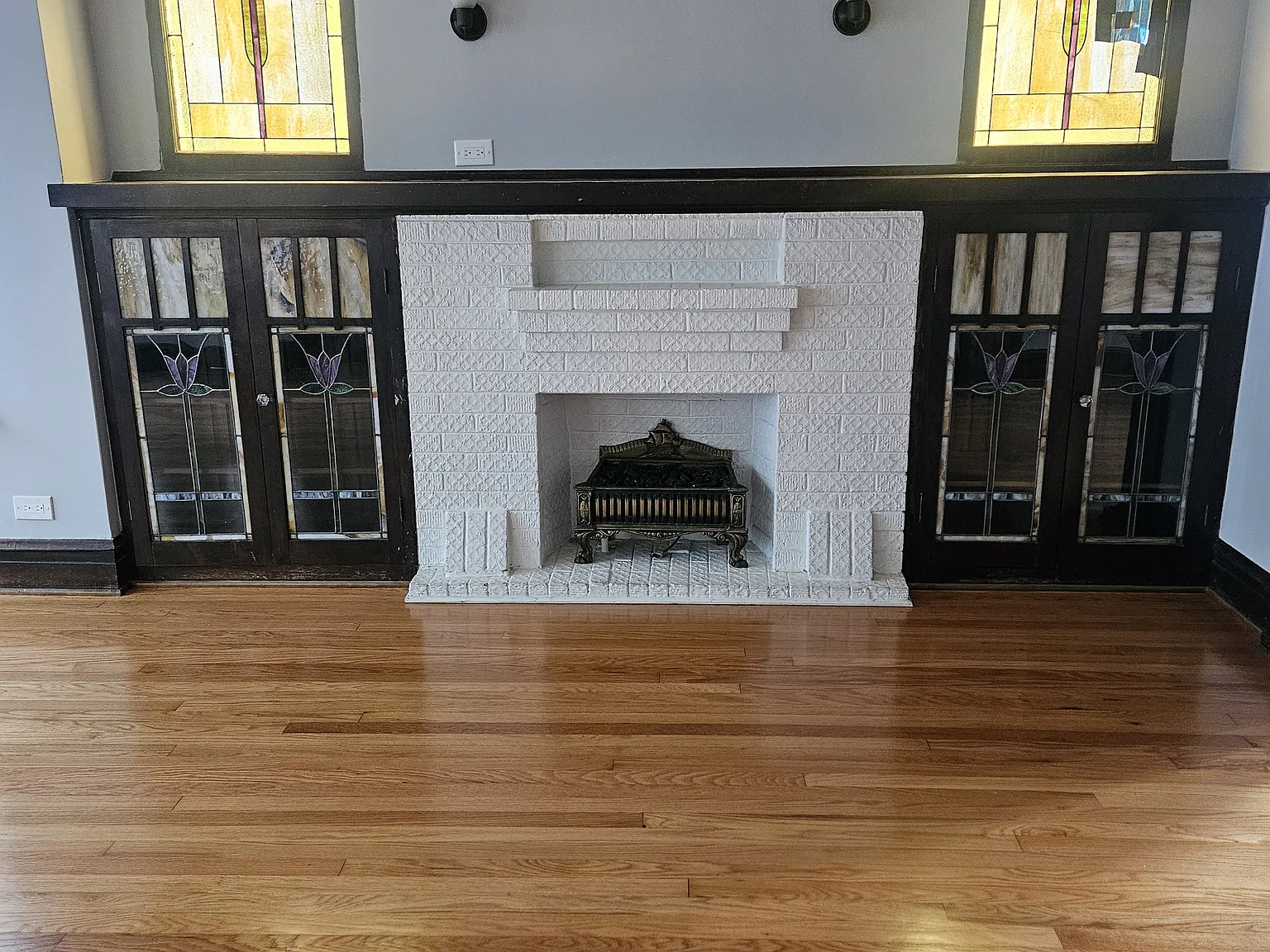 3 bed, $2,000 — Photo 2