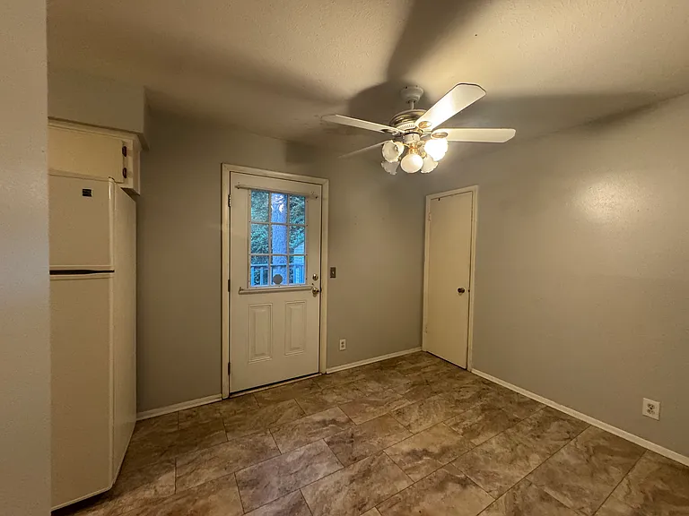 5719 Fairchild Dr — Photo 3