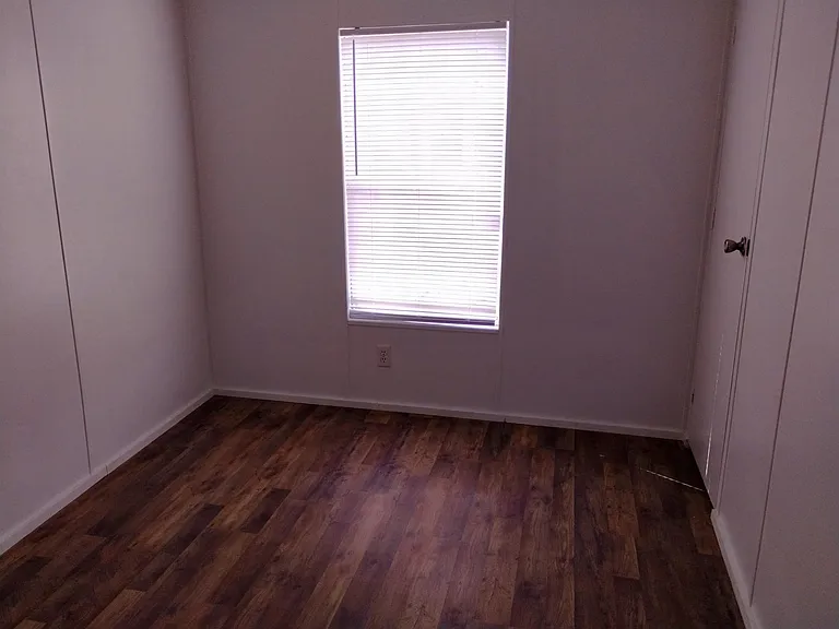 209 S Avenue B #28 — Photo 8