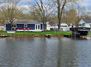 10866 Colony Rd, Pinckney, MI 48169
