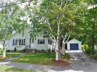 253 Maple St, Bangor, ME 04401