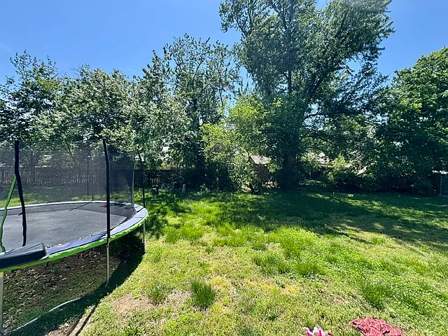 2814 W Highland Dr — Photo 17
