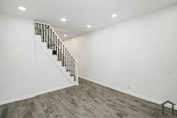 2547 N Lee St — Photo 16