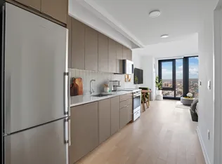 18 Sixth Avenue 4501 image 1 of 36