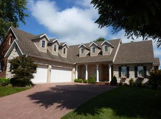 5996 S Overlook Trl, Springfield, MO 65810