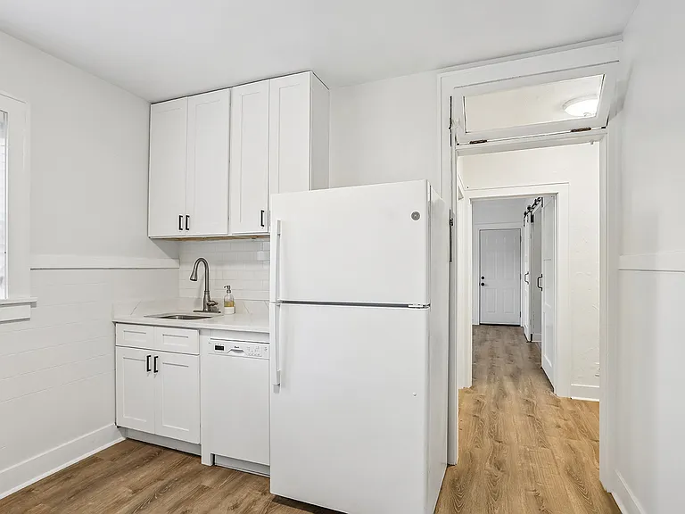 226 Lemont St #2 — Photo 8