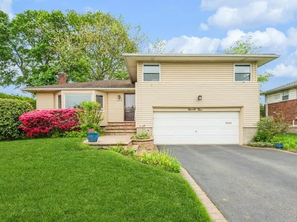 95 Nassau Avenue, Plainview, NY 11803