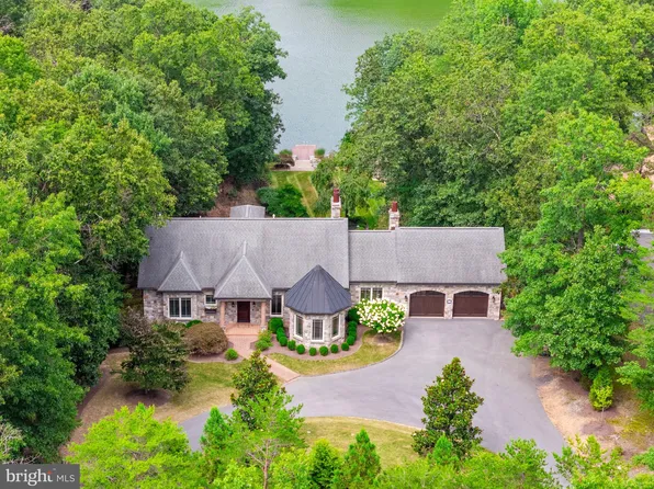 291 Lake Serene Dr, Winchester, VA 22603