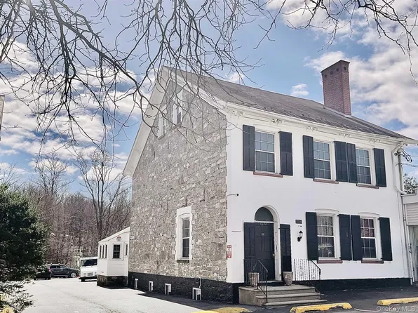 1612 Main St #3, Pleasant Valley, NY 12569