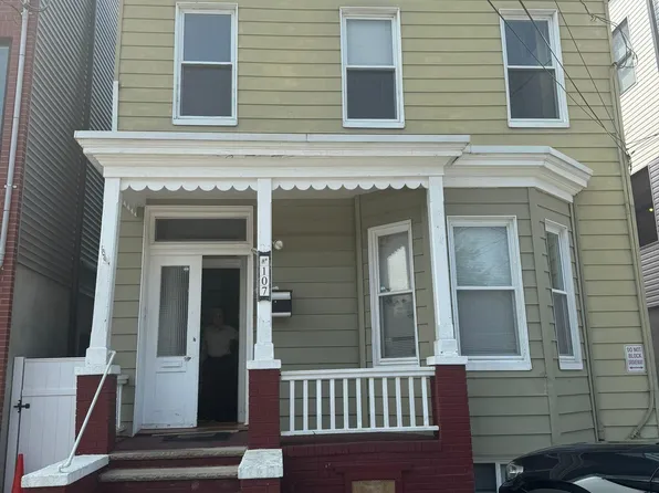 107 Poplar St Floor 1, Jersey City, NJ 07307