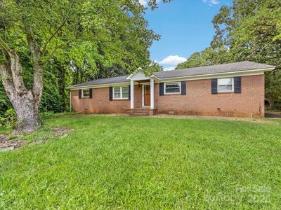 8116 Harriett Ave, Charlotte, NC, 28216