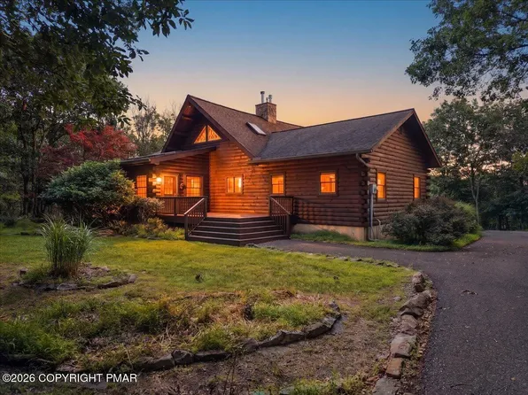 14 E Point Rd, Albrightsville, PA 18210