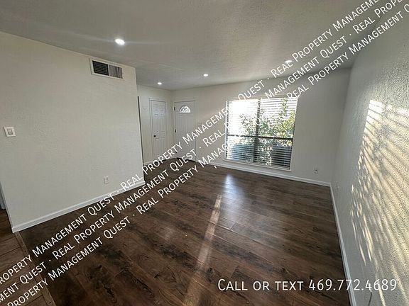 4th image of 5105 Sandalwood Ln