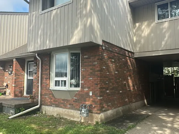 100 Brownleigh Ave #164, Welland, ON L3B 5V8