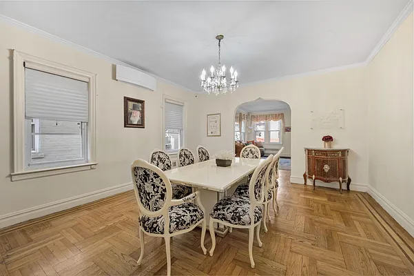 Sold by Madison Estates Sotheby's International Realty | media 5