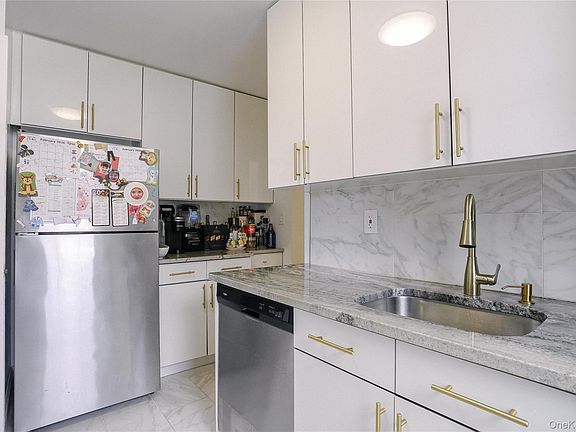 5th image of 345 Bronx River Road #4D