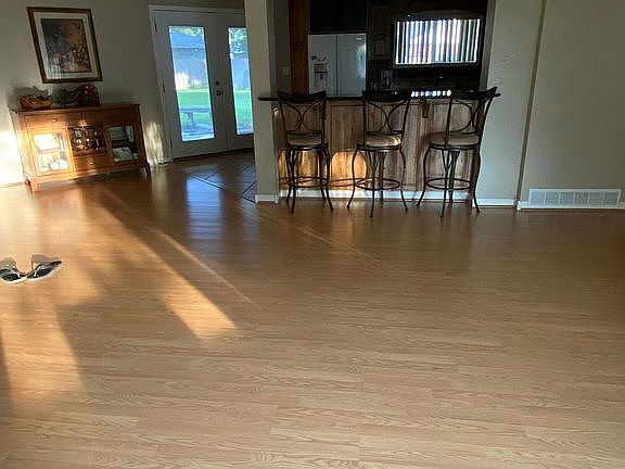 4th image of 2910 Avenue C