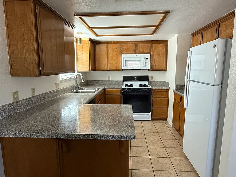 7411 Santa Ysabel Ave — Photo 8