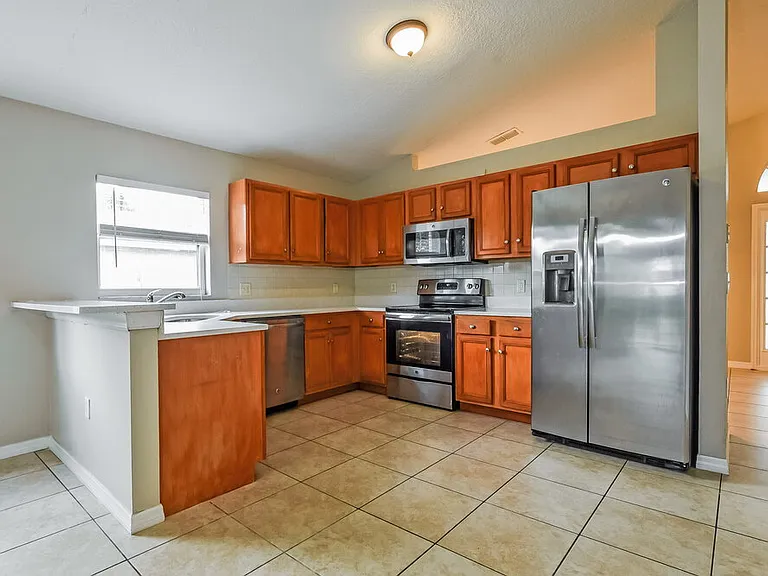 1378 Willow Crest Dr — Photo 8