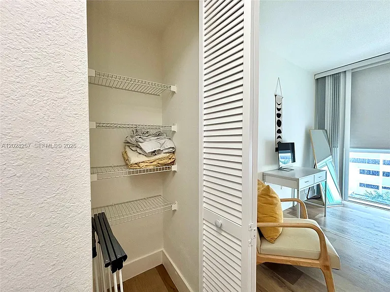 500 NE 29th St #601 — Photo 15