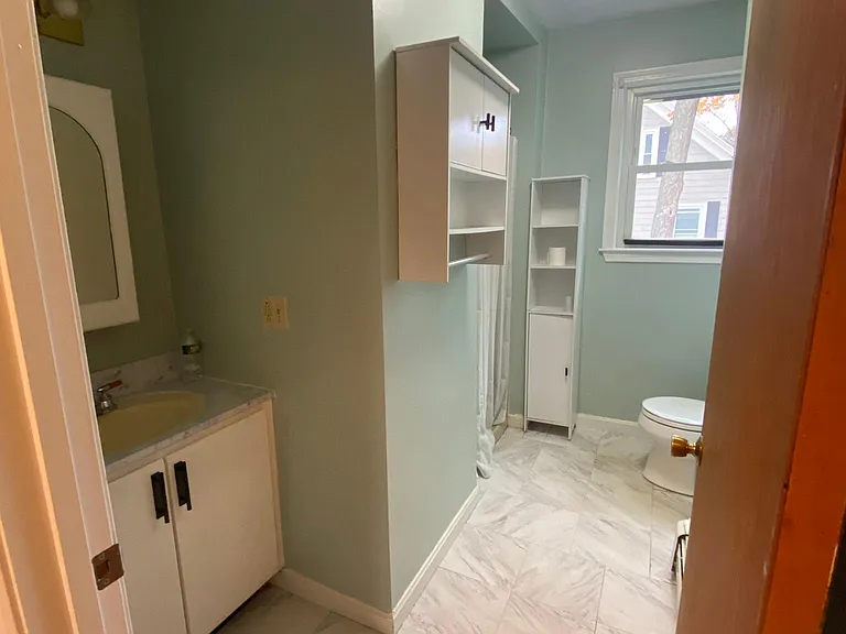131 N Main St #4 — Photo 5