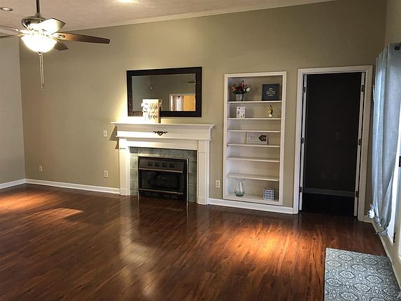 5th image of 89 Kimberly Dr