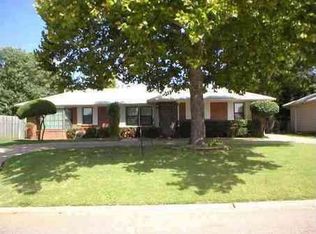 1406 N 13th St, Duncan, OK 73533