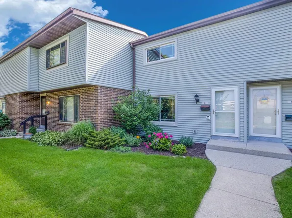 6 Grand Canyon Drive, Madison, WI 53705