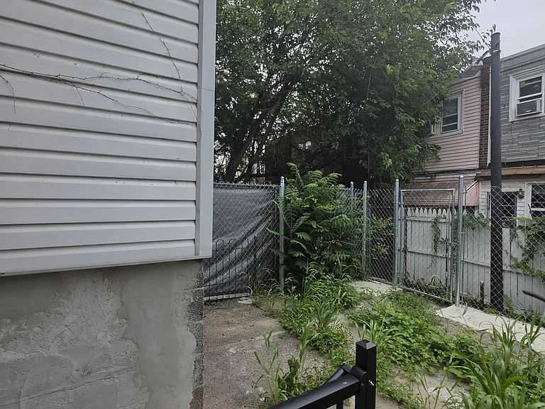 4125 Maywood St — Photo 63