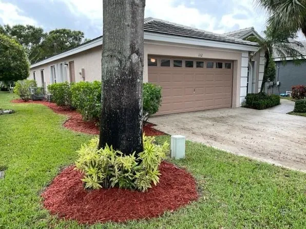 112 Harbor Lake Circle, Greenacres, FL 33413
