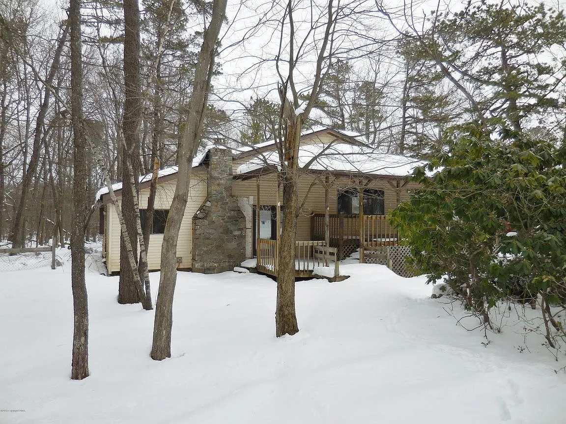 6324 Laurel Rd photo 1