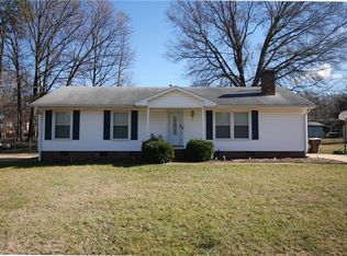 3307 Woodcreek Dr, Greensboro, NC 27406