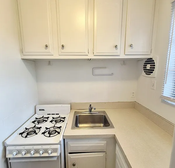 3230 W Grace St #6 — Photo 20