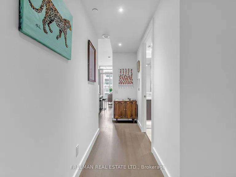 81 Wellesley St E #608 — Photo 4