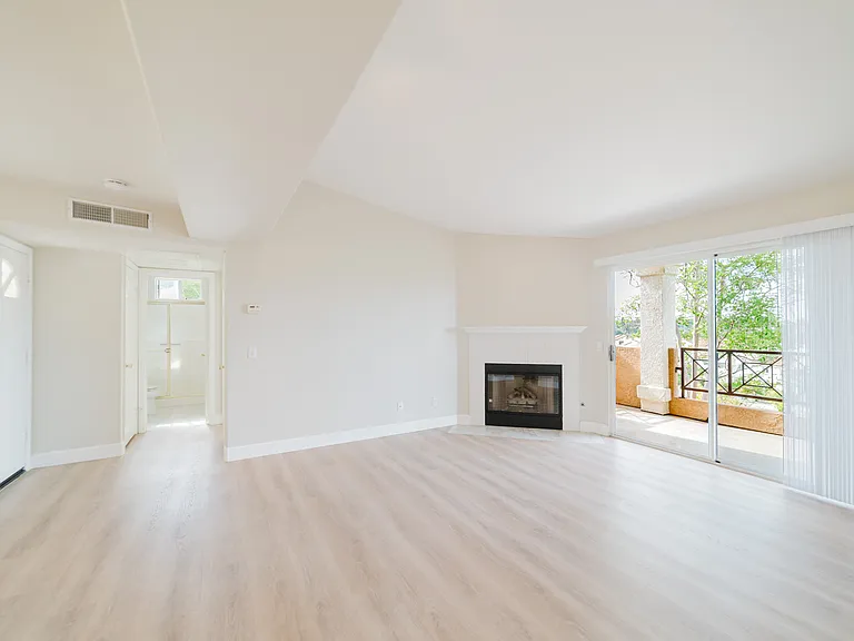 7001 Ballena Way #32 — Photo 4