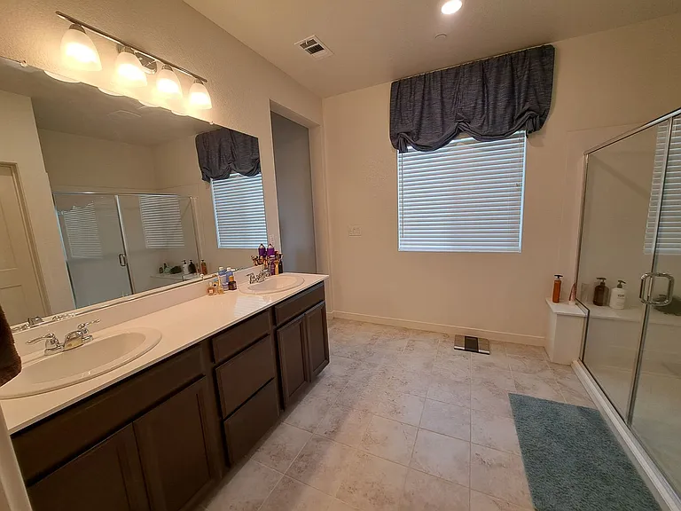 1160 Yale Dr — Photo 19